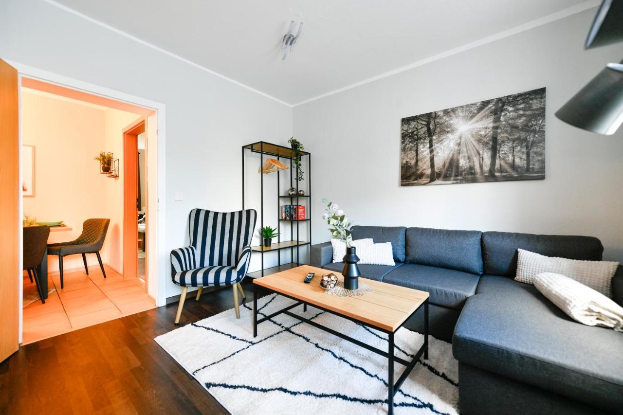 Fuerst-Pueckler-Apartment_Bis 6 Personen_Waschmaschine_Kueche_2X Parkplaetze_Terrasse_Netflix Cottbus Eksteriør bilde