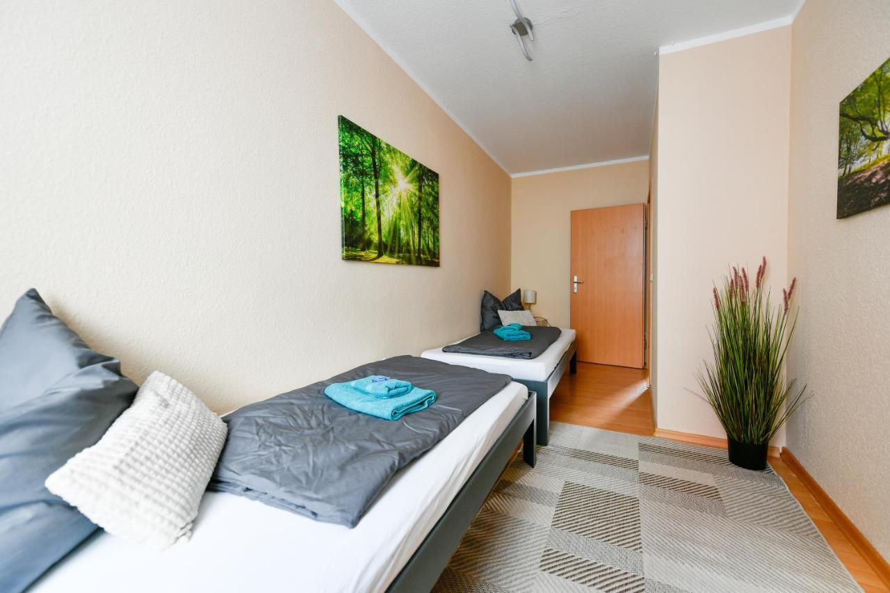 Fuerst-Pueckler-Apartment_Bis 6 Personen_Waschmaschine_Kueche_2X Parkplaetze_Terrasse_Netflix Cottbus Eksteriør bilde
